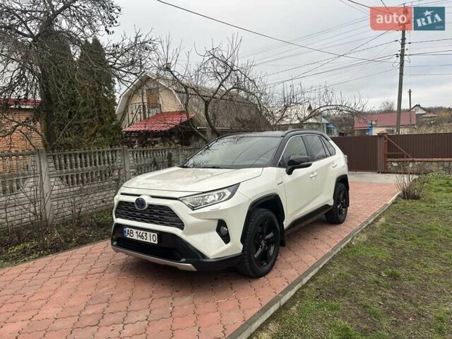 Белый Тойота РАВ 4, объемом двигателя 2.5 л и пробегом 88 тыс. км за 34999 $, фото 1 на Automoto.ua