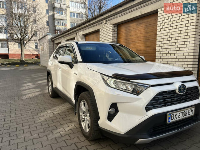 Белый Тойота РАВ 4, объемом двигателя 2.49 л и пробегом 115 тыс. км за 30000 $, фото 1 на Automoto.ua