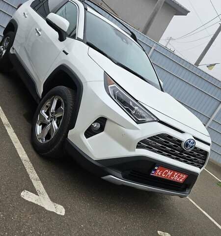 Белый Тойота РАВ 4, объемом двигателя 2.49 л и пробегом 100 тыс. км за 36500 $, фото 1 на Automoto.ua