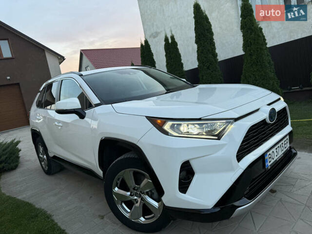 Белый Тойота РАВ 4, объемом двигателя 2.49 л и пробегом 95 тыс. км за 31153 $, фото 1 на Automoto.ua