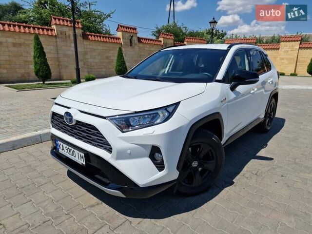 Белый Тойота РАВ 4, объемом двигателя 2.49 л и пробегом 25 тыс. км за 33000 $, фото 1 на Automoto.ua