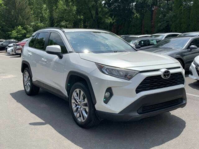 Білий Тойота РАВ 4, об'ємом двигуна 2.5 л та пробігом 15 тис. км за 11500 $, фото 1 на Automoto.ua