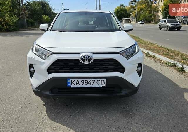 Білий Тойота РАВ 4, об'ємом двигуна 1.99 л та пробігом 138 тис. км за 23750 $, фото 1 на Automoto.ua