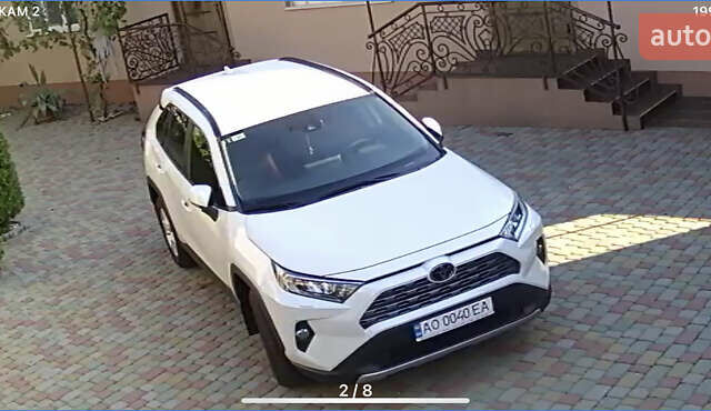 Белый Тойота РАВ 4, объемом двигателя 1.99 л и пробегом 78 тыс. км за 33000 $, фото 1 на Automoto.ua