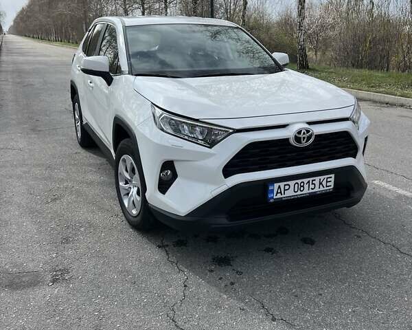 Белый Тойота РАВ 4, объемом двигателя 1.99 л и пробегом 38 тыс. км за 32100 $, фото 1 на Automoto.ua