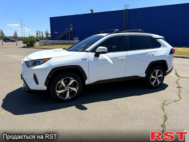 Белый Тойота РАВ 4, объемом двигателя 2.5 л и пробегом 55 тыс. км за 33000 $, фото 1 на Automoto.ua