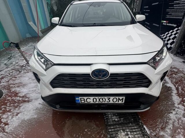 Белый Тойота РАВ 4, объемом двигателя 2.5 л и пробегом 260 тыс. км за 24500 $, фото 1 на Automoto.ua