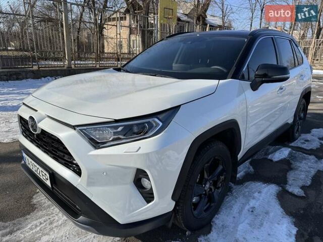 Белый Тойота РАВ 4, объемом двигателя 1.99 л и пробегом 44 тыс. км за 33900 $, фото 1 на Automoto.ua