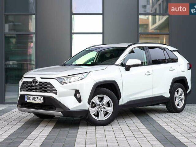 Белый Тойота РАВ 4, объемом двигателя 1.99 л и пробегом 55 тыс. км за 29900 $, фото 1 на Automoto.ua