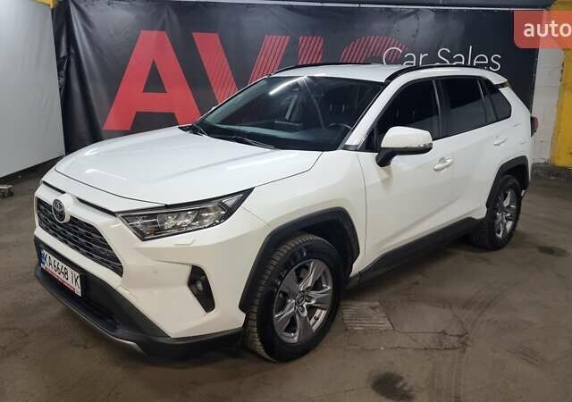 Белый Тойота РАВ 4, объемом двигателя 1.99 л и пробегом 175 тыс. км за 24600 $, фото 1 на Automoto.ua