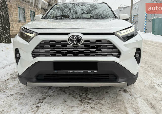 Білий Тойота РАВ 4, об'ємом двигуна 1.99 л та пробігом 73 тис. км за 35900 $, фото 1 на Automoto.ua