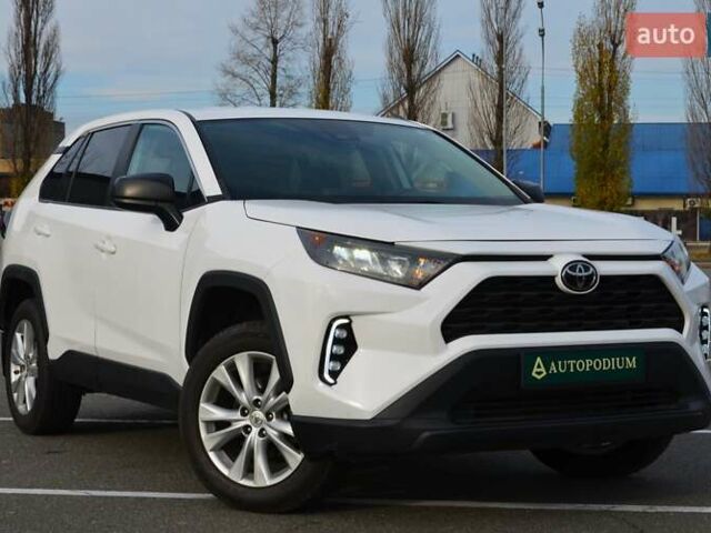 Белый Тойота РАВ 4, объемом двигателя 2.49 л и пробегом 62 тыс. км за 28999 $, фото 1 на Automoto.ua