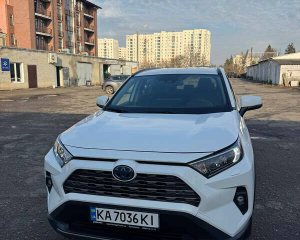 Білий Тойота РАВ 4, об'ємом двигуна 2.49 л та пробігом 60 тис. км за 37000 $, фото 1 на Automoto.ua