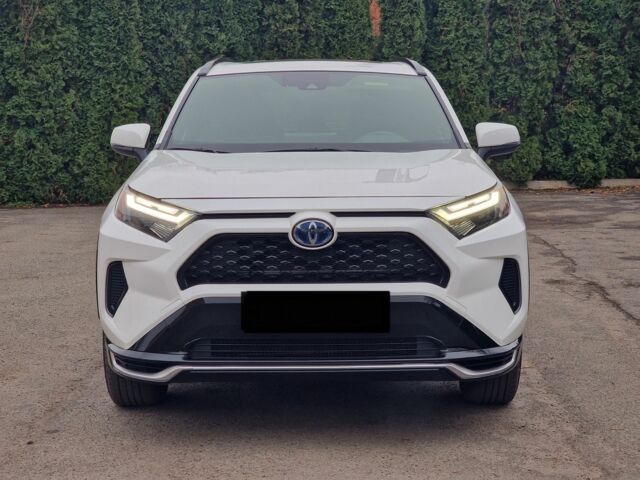 Білий Тойота РАВ 4, об'ємом двигуна 2.5 л та пробігом 23 тис. км за 939 $, фото 1 на Automoto.ua