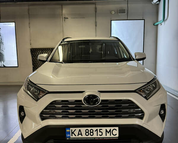 Белый Тойота РАВ 4, объемом двигателя 1.99 л и пробегом 37 тыс. км за 34900 $, фото 1 на Automoto.ua