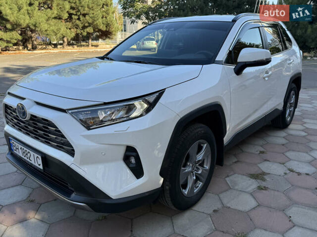 Білий Тойота РАВ 4, об'ємом двигуна 2.49 л та пробігом 8 тис. км за 39900 $, фото 1 на Automoto.ua