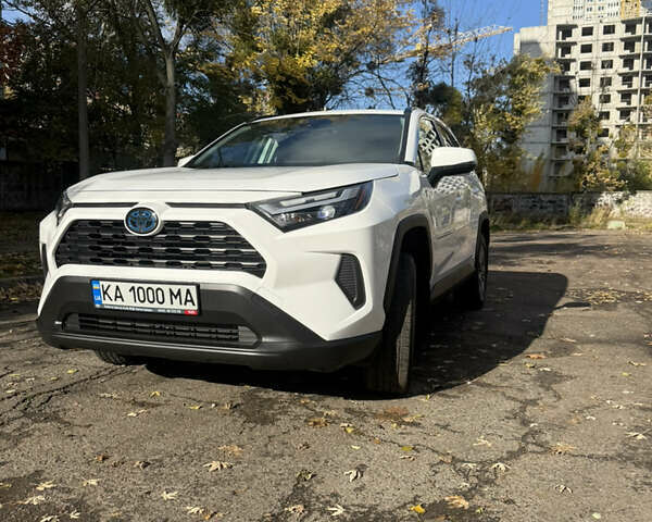 Белый Тойота РАВ 4, объемом двигателя 2.49 л и пробегом 27 тыс. км за 37100 $, фото 1 на Automoto.ua