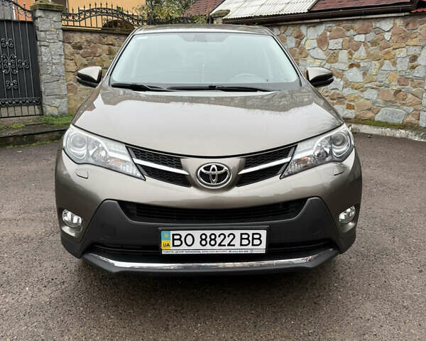 Бежевый Тойота РАВ 4, объемом двигателя 2.23 л и пробегом 114 тыс. км за 20000 $, фото 1 на Automoto.ua