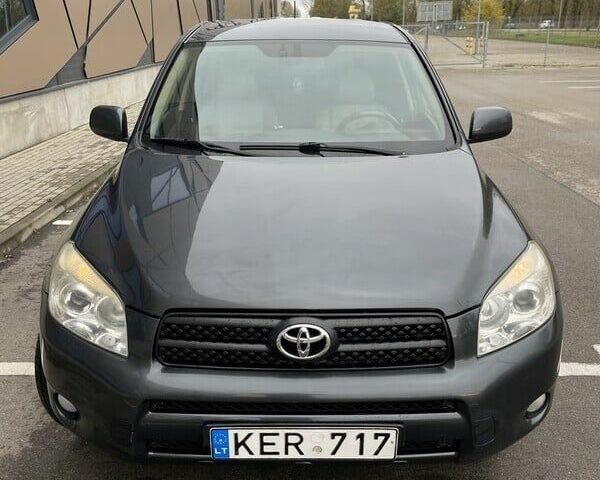 Черный Тойота РАВ 4, объемом двигателя 0 л и пробегом 238 тыс. км за 3255 $, фото 1 на Automoto.ua