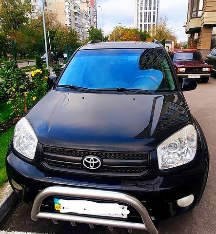 Тойота РАВ 4 2004 в Киеве на Automoto.ua Черный Тойота РАВ 4, объемом двигателя 2 л и пробегом 0 тыс. км за 5700 $, фото 1 на Automoto.ua