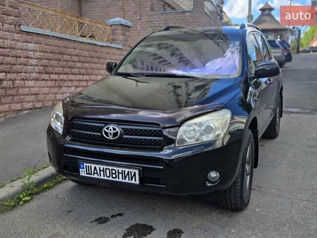 Чорний Тойота РАВ 4, об'ємом двигуна 2 л та пробігом 282 тис. км за 9500 $, фото 1 на Automoto.ua