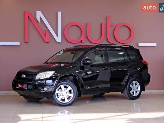 Черный Тойота РАВ 4, объемом двигателя 2.4 л и пробегом 216 тыс. км за 8900 $, фото 1 на Automoto.ua