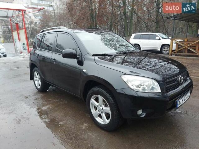 Черный Тойота РАВ 4, объемом двигателя 2 л и пробегом 277 тыс. км за 9200 $, фото 1 на Automoto.ua