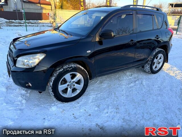 Черный Тойота РАВ 4, объемом двигателя 2 л и пробегом 22600 тыс. км за 7950 $, фото 1 на Automoto.ua