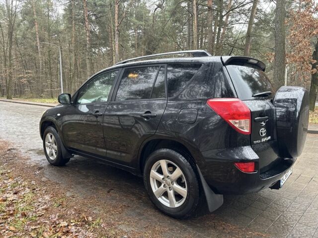Чорний Тойота РАВ 4, об'ємом двигуна 0 л та пробігом 282 тис. км за 10000 $, фото 1 на Automoto.ua