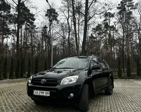 Чорний Тойота РАВ 4, об'ємом двигуна 2.36 л та пробігом 445 тис. км за 10000 $, фото 1 на Automoto.ua