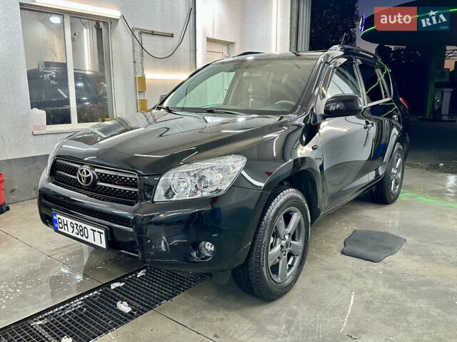 Чорний Тойота РАВ 4, об'ємом двигуна 2 л та пробігом 225 тис. км за 11650 $, фото 1 на Automoto.ua
