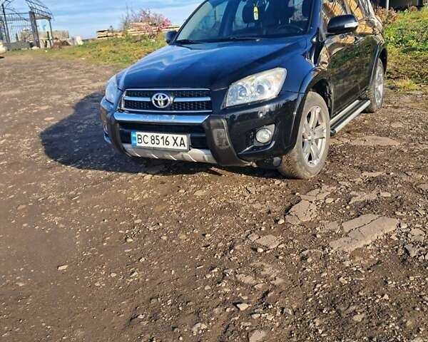 Черный Тойота РАВ 4, объемом двигателя 2.23 л и пробегом 240 тыс. км за 10500 $, фото 1 на Automoto.ua