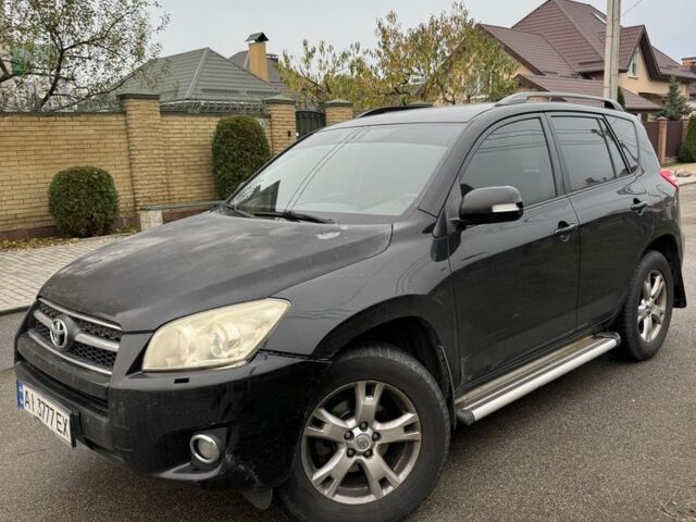 Черный Тойота РАВ 4, объемом двигателя 2 л и пробегом 230 тыс. км за 6800 $, фото 1 на Automoto.ua