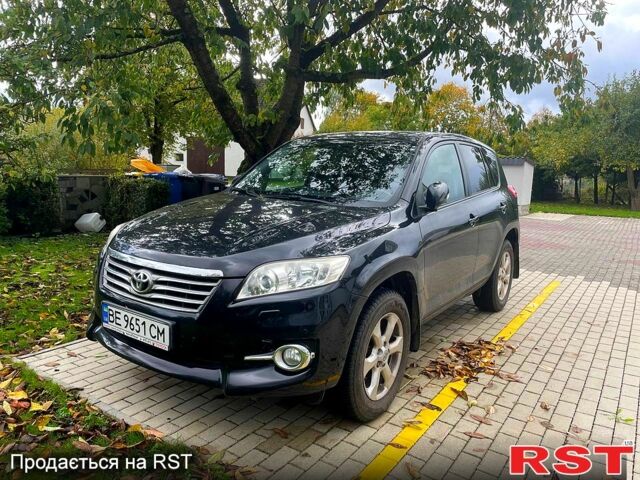 Черный Тойота РАВ 4, объемом двигателя 2 л и пробегом 185 тыс. км за 13500 $, фото 1 на Automoto.ua