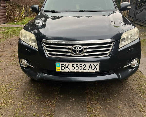 Черный Тойота РАВ 4, объемом двигателя 1.99 л и пробегом 298 тыс. км за 12600 $, фото 1 на Automoto.ua