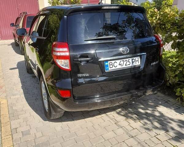 Черный Тойота РАВ 4, объемом двигателя 2.23 л и пробегом 222 тыс. км за 12500 $, фото 1 на Automoto.ua
