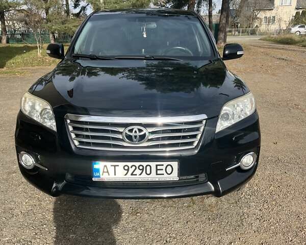 Черный Тойота РАВ 4, объемом двигателя 2 л и пробегом 176 тыс. км за 12500 $, фото 1 на Automoto.ua