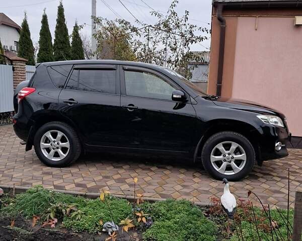 Чорний Тойота РАВ 4, об'ємом двигуна 2 л та пробігом 278 тис. км за 13500 $, фото 1 на Automoto.ua