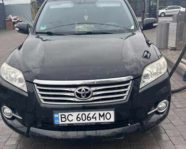 Чорний Тойота РАВ 4, об'ємом двигуна 2.23 л та пробігом 250 тис. км за 14500 $, фото 1 на Automoto.ua