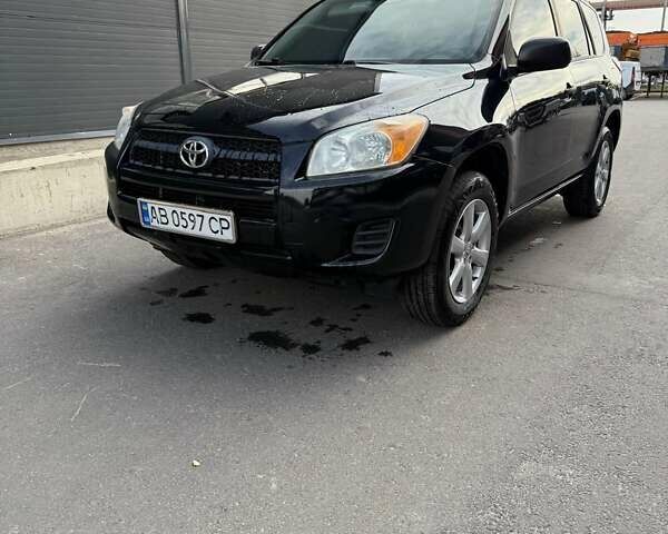Черный Тойота РАВ 4, объемом двигателя 2.49 л и пробегом 212 тыс. км за 11200 $, фото 1 на Automoto.ua