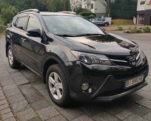 Черный Тойота РАВ 4, объемом двигателя 2.2 л и пробегом 160 тыс. км за 14700 $, фото 1 на Automoto.ua