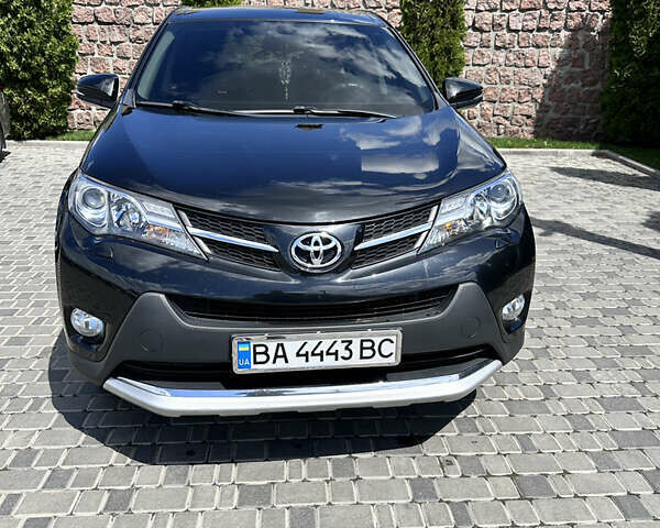 Черный Тойота РАВ 4, объемом двигателя 2.2 л и пробегом 129 тыс. км за 18800 $, фото 1 на Automoto.ua