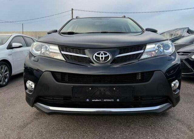 Чорний Тойота РАВ 4, об'ємом двигуна 2 л та пробігом 204 тис. км за 6100 $, фото 1 на Automoto.ua