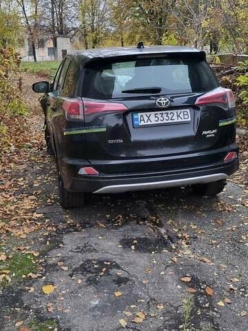 Тойота РАВ 4 2015 у Харкові на Automoto.ua Чорний Тойота РАВ 4, об'ємом двигуна 2.23 л та пробігом 159 тис. км за 10000 $, фото 1 на Automoto.ua