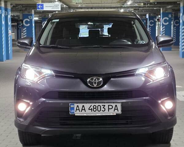 Черный Тойота РАВ 4, объемом двигателя 1.99 л и пробегом 129 тыс. км за 19600 $, фото 1 на Automoto.ua