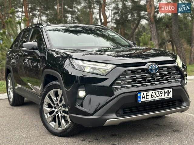 Черный Тойота РАВ 4, объемом двигателя 2.49 л и пробегом 20 тыс. км за 46750 $, фото 1 на Automoto.ua