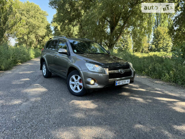 Коричневий Тойота РАВ 4, об'ємом двигуна 2.36 л та пробігом 280 тис. км за 11900 $, фото 1 на Automoto.ua