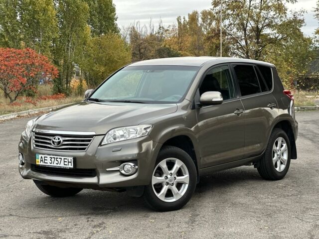 Коричневый Тойота РАВ 4, объемом двигателя 2 л и пробегом 67 тыс. км за 14800 $, фото 1 на Automoto.ua