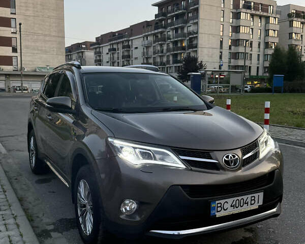 Коричневый Тойота РАВ 4, объемом двигателя 2.23 л и пробегом 198 тыс. км за 19000 $, фото 1 на Automoto.ua