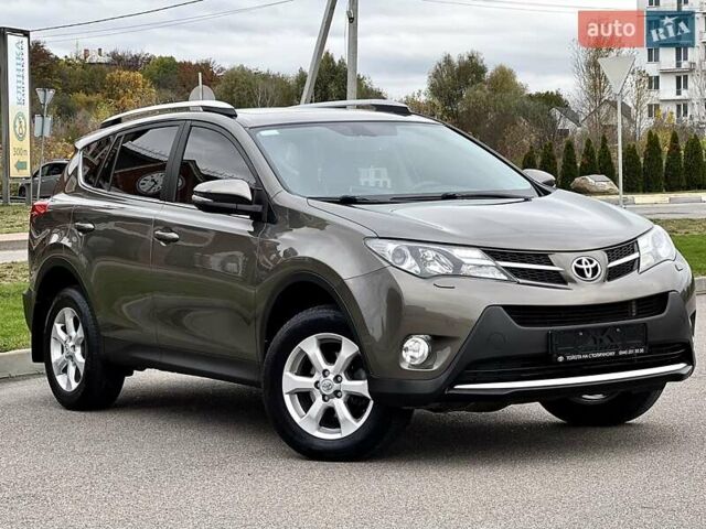 Тойота РАВ 4 2013 у Києві на Automoto.ua Коричневий Тойота РАВ 4, об'ємом двигуна 2.5 л та пробігом 137 тис. км за 17800 $, фото 1 на Automoto.ua